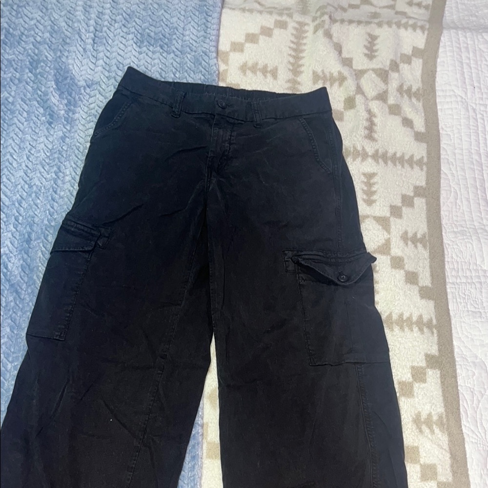 American Eagle Black Cargo Pants